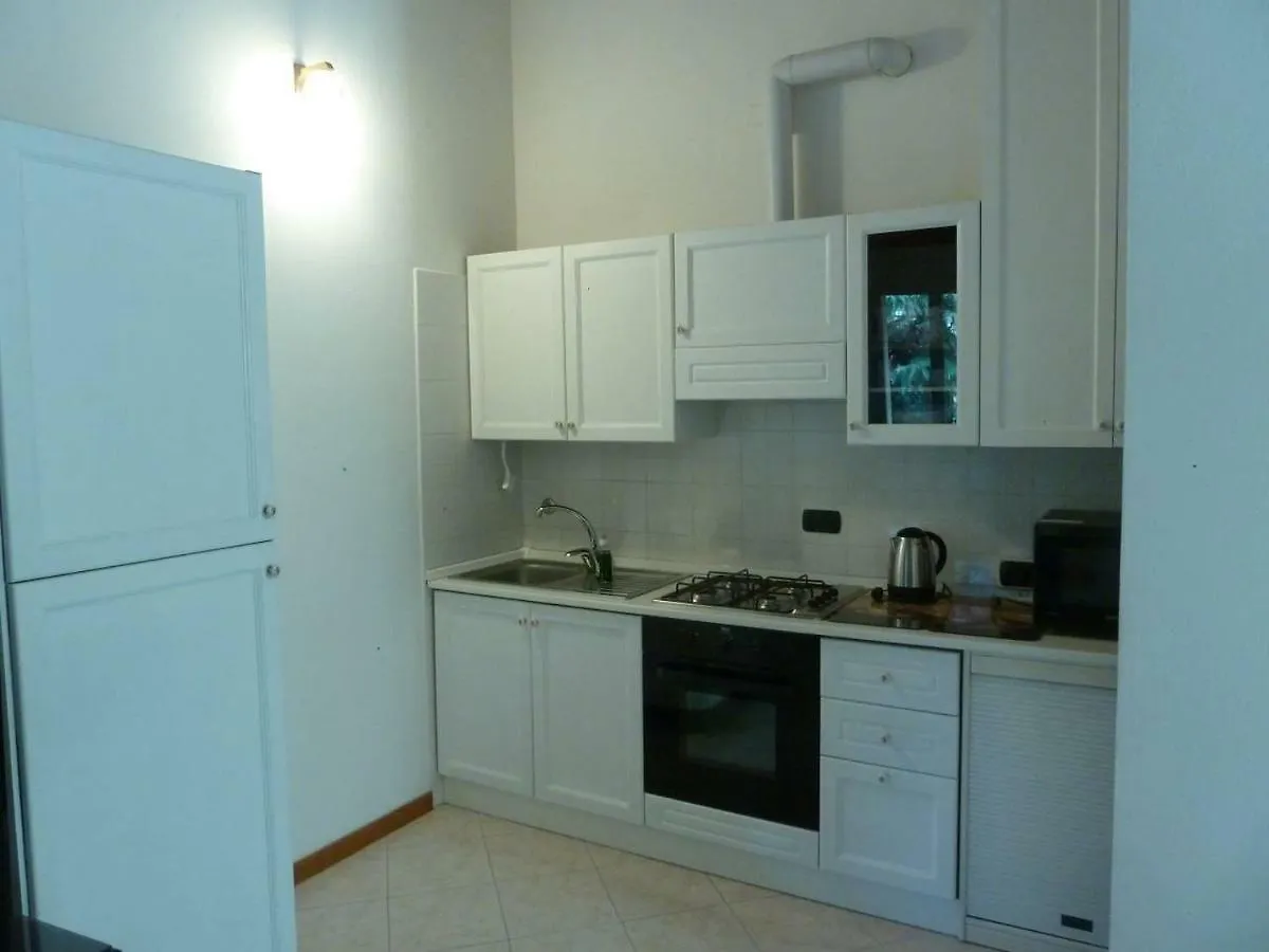 Ferienwohnung La Stanza Sui Cedri - Smart Working - Airport - Private Parking - Ducati - Philip Morris Bologna Apartment